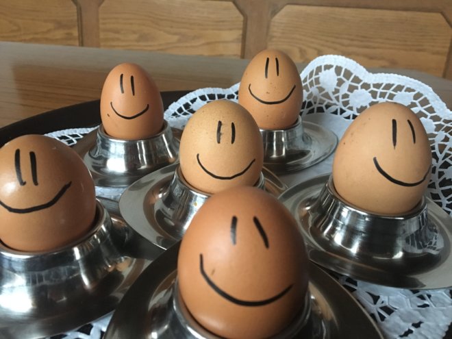 smiley eier
